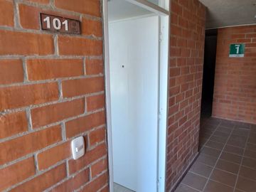 vendo apartamento en ibague-tolima sector salado torre 5 apartamento 101