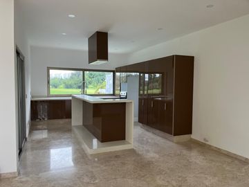 CASA NUEVA EN VENTA, PARAISO COUNTRY CLUB, E. ZAPATA, MORELOS.