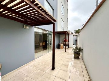¡SE REMATA! AMPLIO DPTO. EN PRIMER PISO DE 3 DORMITORIOS + ESTUDIO, CON LINDA TERRAZA✨💚