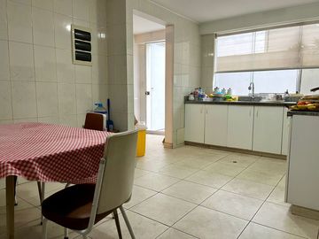¡SE REMATA! AMPLIO DPTO. EN PRIMER PISO DE 3 DORMITORIOS + ESTUDIO, CON LINDA TERRAZA✨💚