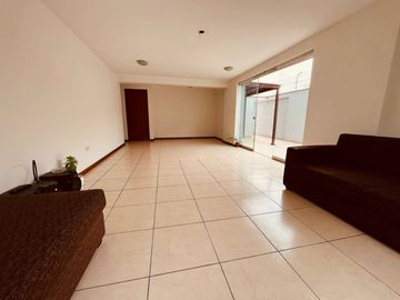 ¡SE REMATA! AMPLIO DPTO. EN PRIMER PISO DE 3 DORMITORIOS + ESTUDIO, CON LINDA TERRAZA✨💚