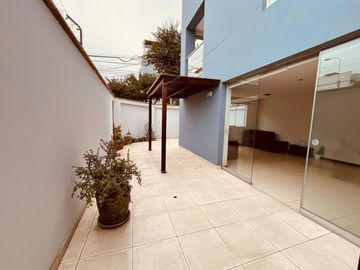 ¡SE REMATA! AMPLIO DPTO. EN PRIMER PISO DE 3 DORMITORIOS + ESTUDIO, CON LINDA TERRAZA✨💚