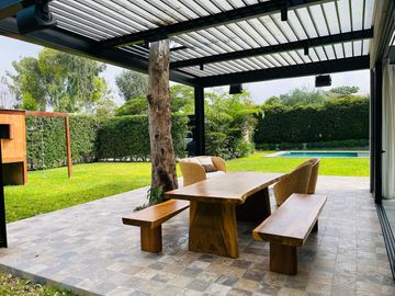 Casa Moderna y Lujosa con Piscina y Acabados  Premium ✨