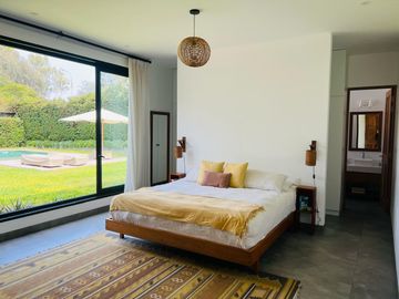 Casa Moderna y Lujosa con Piscina y Acabados  Premium ✨