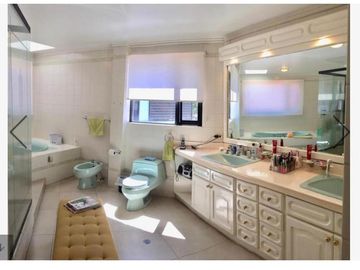 OPORTUNIDAD, MONTESERRIN, 700m2 construcción, piscina, sauna, turco, hidromasajes
