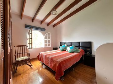 En venta Amplia Casa con bungalow independiente en La Encantada de Villa 🏠🤩