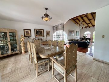 En venta Amplia Casa con bungalow independiente en La Encantada de Villa 🏠🤩