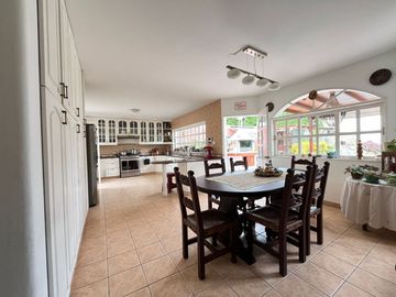 En venta Amplia Casa con bungalow independiente en La Encantada de Villa 🏠🤩