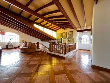 En venta Amplia Casa con bungalow independiente en La Encantada de Villa 🏠🤩