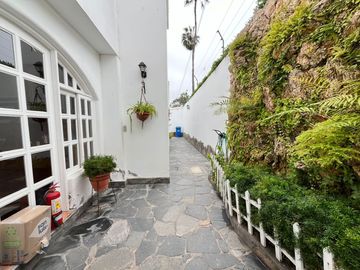 En venta Amplia Casa con bungalow independiente en La Encantada de Villa 🏠🤩