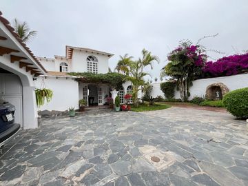 En venta Amplia Casa con bungalow independiente en La Encantada de Villa 🏠🤩