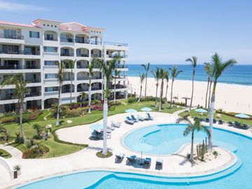Condo frente al mar, alberca privada, spa, beach club, en venta, Zona hotelera, San Jose del Cabo