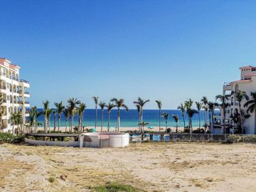 Condo frente al mar, alberca privada, spa, beach club, en venta, Zona hotelera, San Jose del Cabo