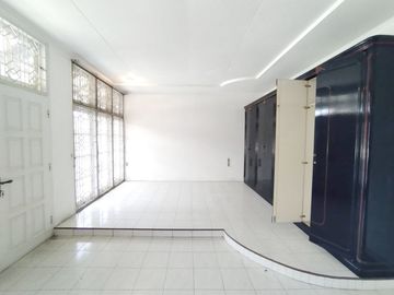 Dijual Villa Siap Huni Komplek Taman Putri Hijau Medan