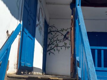 VENTA DE CASA COLONIAL EN EL CENTRO DE CALCA 90M2 IDEAL PARA CONSTRUCCION DE HOTEL