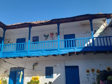 VENTA DE CASA COLONIAL EN EL CENTRO DE CALCA 90M2 IDEAL PARA CONSTRUCCION DE HOTEL