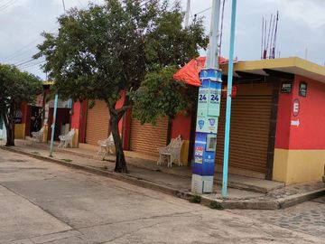 SE VENDEN LOCALES EN ESQUINA EN EL CENTRO DE ATOTONILCO EL GRANDE, HGO.