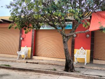 SE VENDEN LOCALES EN ESQUINA EN EL CENTRO DE ATOTONILCO EL GRANDE, HGO.