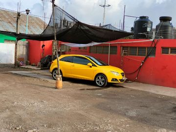 SE VENDEN LOCALES EN ESQUINA EN EL CENTRO DE ATOTONILCO EL GRANDE, HGO.
