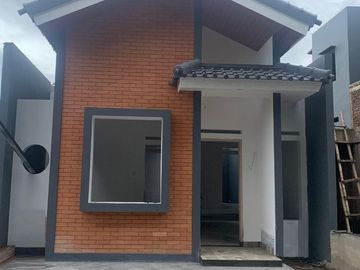 Rumah Hom Lembang, Baru 2/1 LANTAI, Harga Murah Mewah, Villa Minimalis di Bandung Barat, Jual Dijual