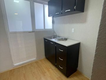 CUAUTITLAN DEPARTAMENTO REMODELADO CERCA DE TREN SUBURBANO