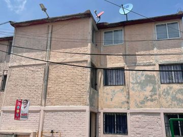 CUAUTITLAN DEPARTAMENTO REMODELADO CERCA DE TREN SUBURBANO