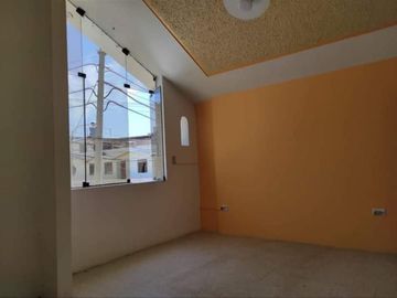 ALQUILER DE CASA EN URB. LAS BRISAS DE CHICLAYO