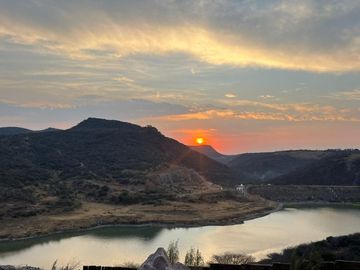 CASA DEL LAGO EN CAÑADAS DEL LAGO