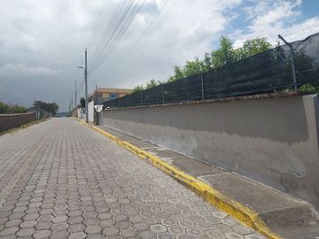 TERRENO EN VENTA ASCÁZUBI – CAYAMBE 2.880 M2