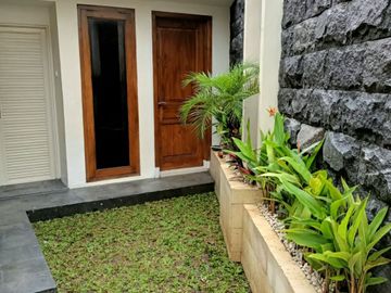 RUMAH CANTIK DEKAT ARTOS MALL MAGELANG