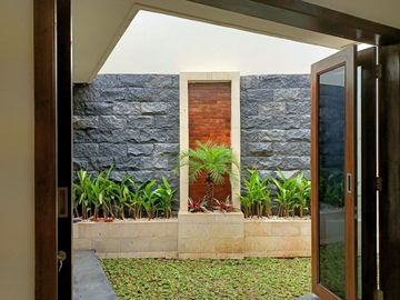 RUMAH CANTIK DEKAT ARTOS MALL MAGELANG