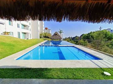 CASA EN CONDO CON ALBERCA EN TZOMPANTLE, CUERNAVACA