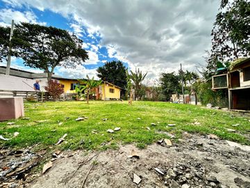 EN VENTA TERRENO DE 500M2 APROX EN RUMILOMA VALLE DE LOS CHILLOS