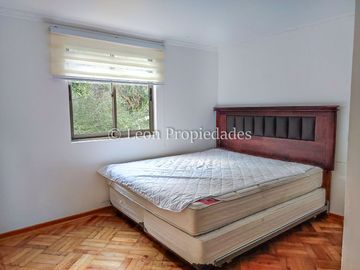 Leon Propiedades vende gran parcela con casa en Fundo Monterrey, Curacaví.