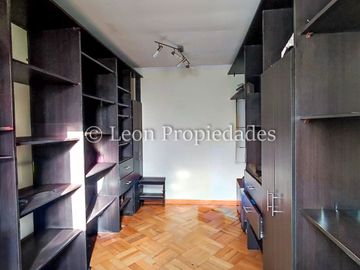 Leon Propiedades vende gran parcela con casa en Fundo Monterrey, Curacaví.