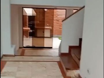 VENDO CASA A PRECIO DE TERRENO CHORRILLOS