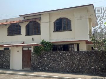 CASA EN VENTA CON EXCELENTE UBICACIÓN, EN FRACC.  VIRGINIA, BOCA DEL RÍO , VERACRUZ ✨
