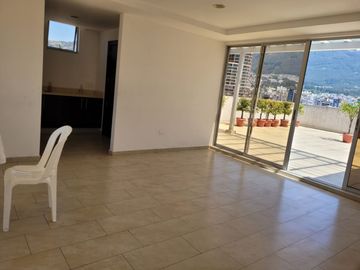Suite dúplex sector la Carolina