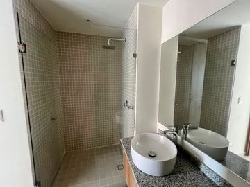 Departamento en Venta, Torre YU Country