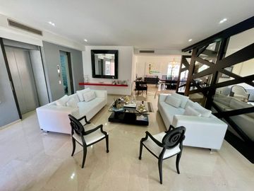 Apartamento en venta de 4 habitaciones con baño! Pisos de marmol. Alto Prado Barranquilla, Parque Rosado.