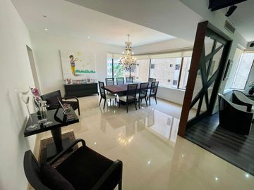 Apartamento en venta de 4 habitaciones con baño! Pisos de marmol. Alto Prado Barranquilla, Parque Rosado.