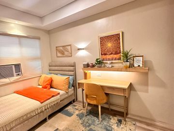 WESTWIND AT LANCASTER NEW  CITY LOW -RISE CONDOMINIUM 1BEDROOM AS LOW AS 10,000 MONTHLY .