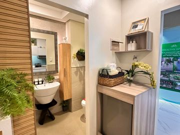 WESTWIND AT LANCASTER NEW  CITY LOW -RISE CONDOMINIUM 1BEDROOM AS LOW AS 10,000 MONTHLY .