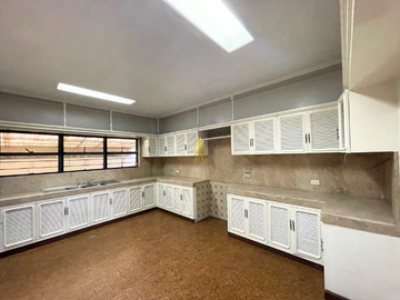 Best Value 4 Bedroom Corner Property for Sale in Valle Verde 2, Pasig