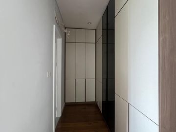 Disewakan Tahunan Rumah Baru Siap Huni di South Grove, Lebak Bulus, Full Furnished