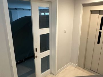Disewakan Tahunan Rumah Baru Siap Huni di South Grove, Lebak Bulus, Full Furnished