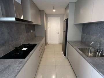 Disewakan Tahunan Rumah Baru Siap Huni di South Grove, Lebak Bulus, Full Furnished