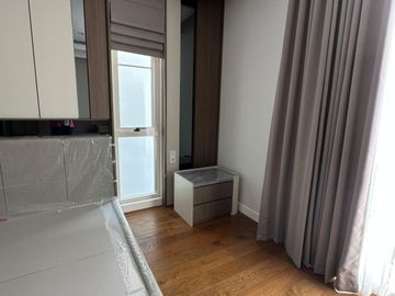 Disewakan Tahunan Rumah Baru Siap Huni di South Grove, Lebak Bulus, Full Furnished