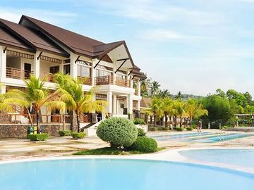 4 bedroom Rfo House and Lot Selling Fast for Sale in Orilla at Laeuna de Taal, Talisay, Batangas