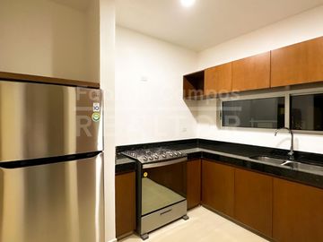 Casa en venta de 2 pisos y 3 recámaras en Cholul Mérida Yucatán - Entrega inmediata